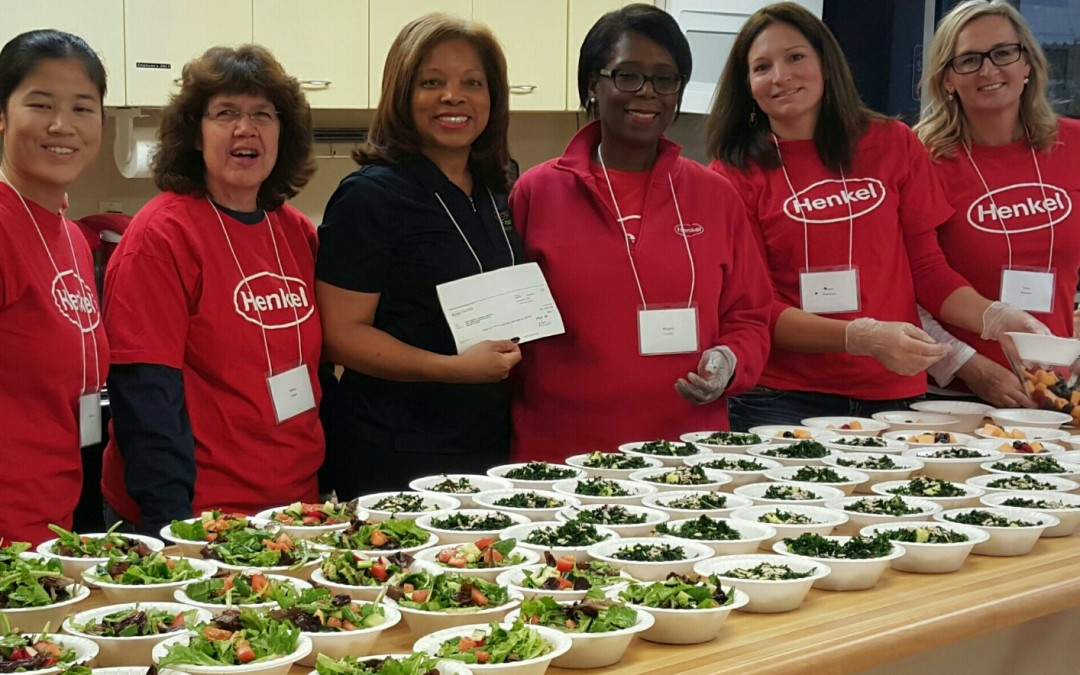 Gregory’s Fresh Market 5th Annual Holiday “Gift of Nutrition” Program Brings Healthy Food and Friendship to Phoenix Seniors