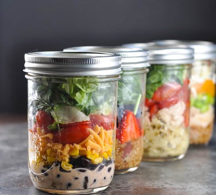 Shake Open Plate and Eat Your Salad in a Jar